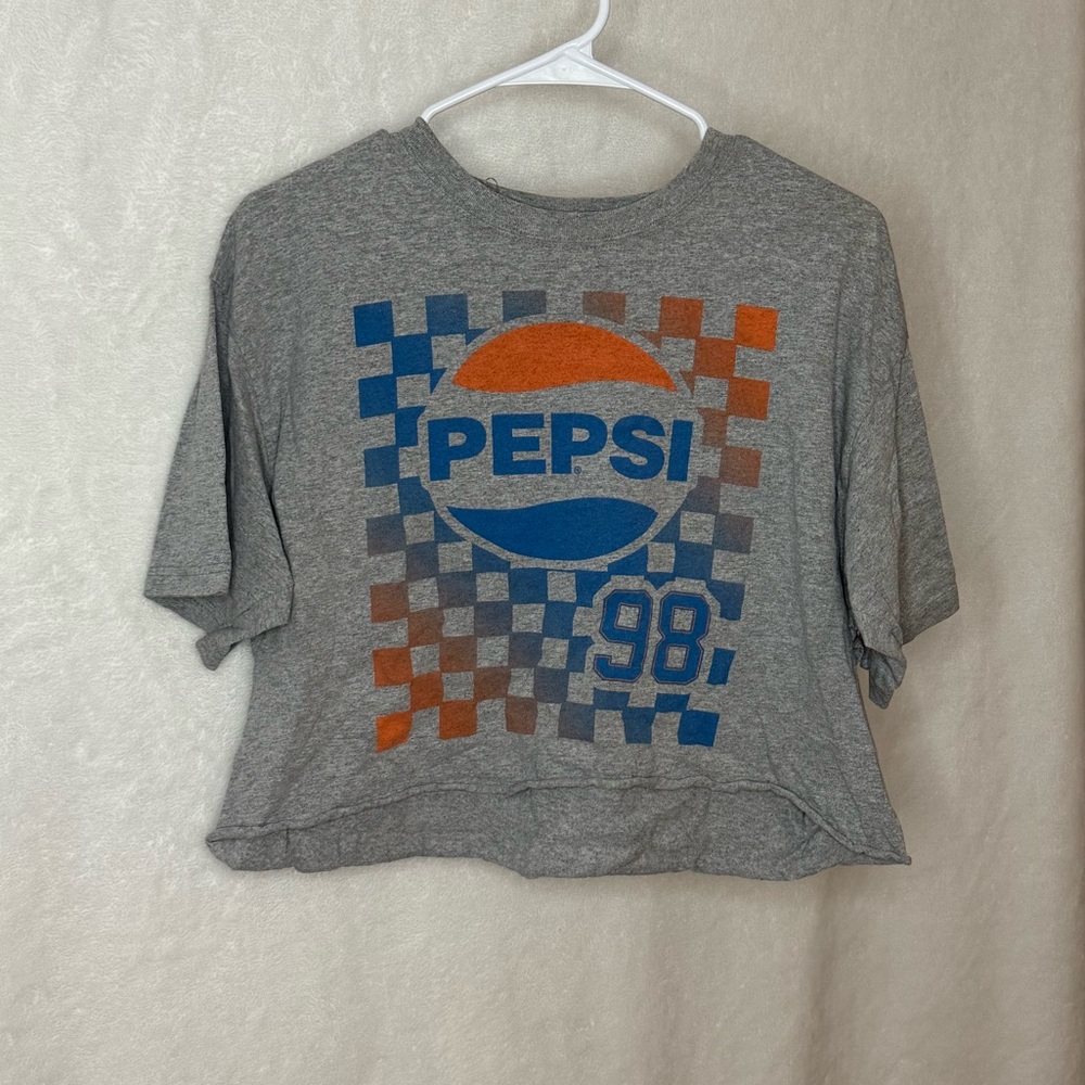 Pepsi Graphic Gray Cropped T-Shirt